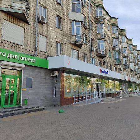 Апартаменти Дарницька Площа Kiev Bagian luar foto